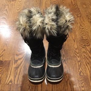 Sorel Women’s Joan of Arctic Boot
